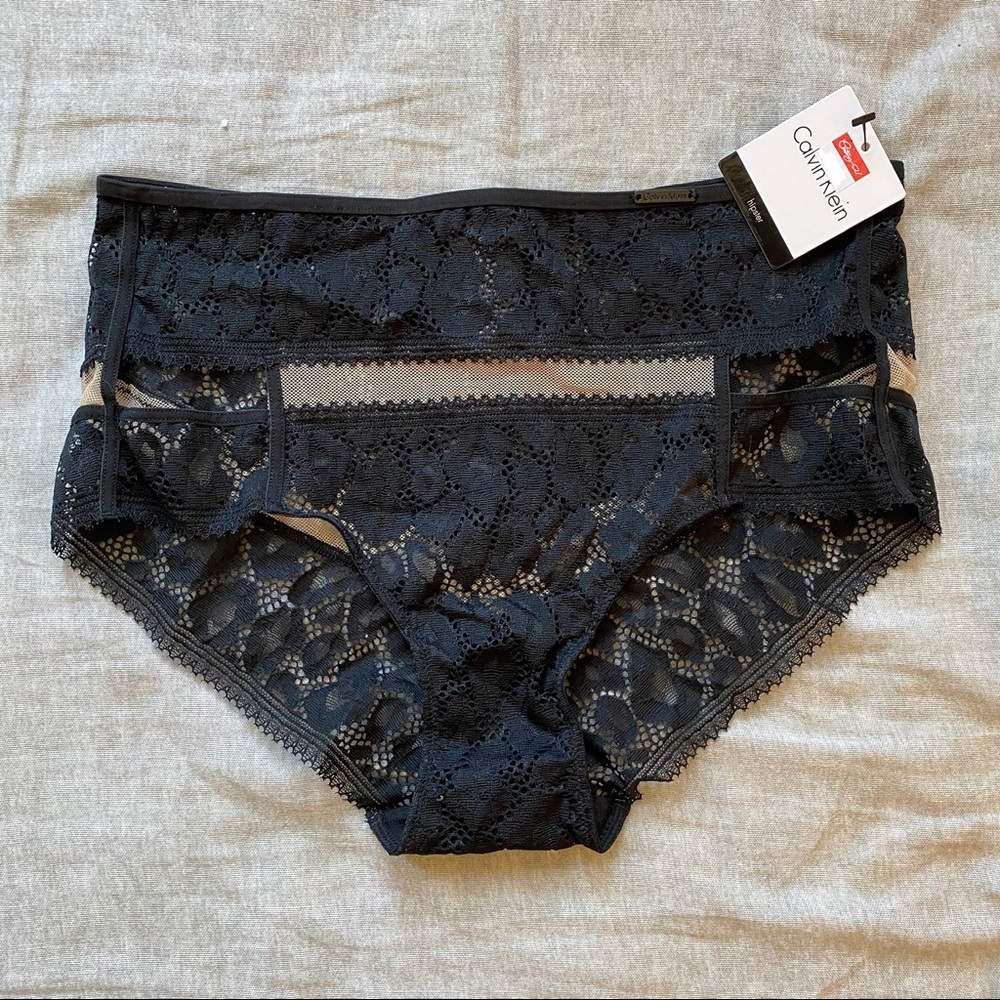 Calvin Klein Underwear black lace hipster bottoms
